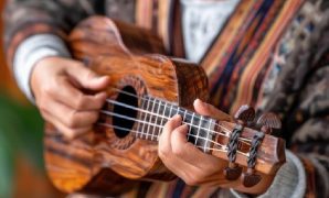 Mengenal Alat Musik Ukulele Sebagai Instrumen Mungil Mendunia Alat Musik Ukulele